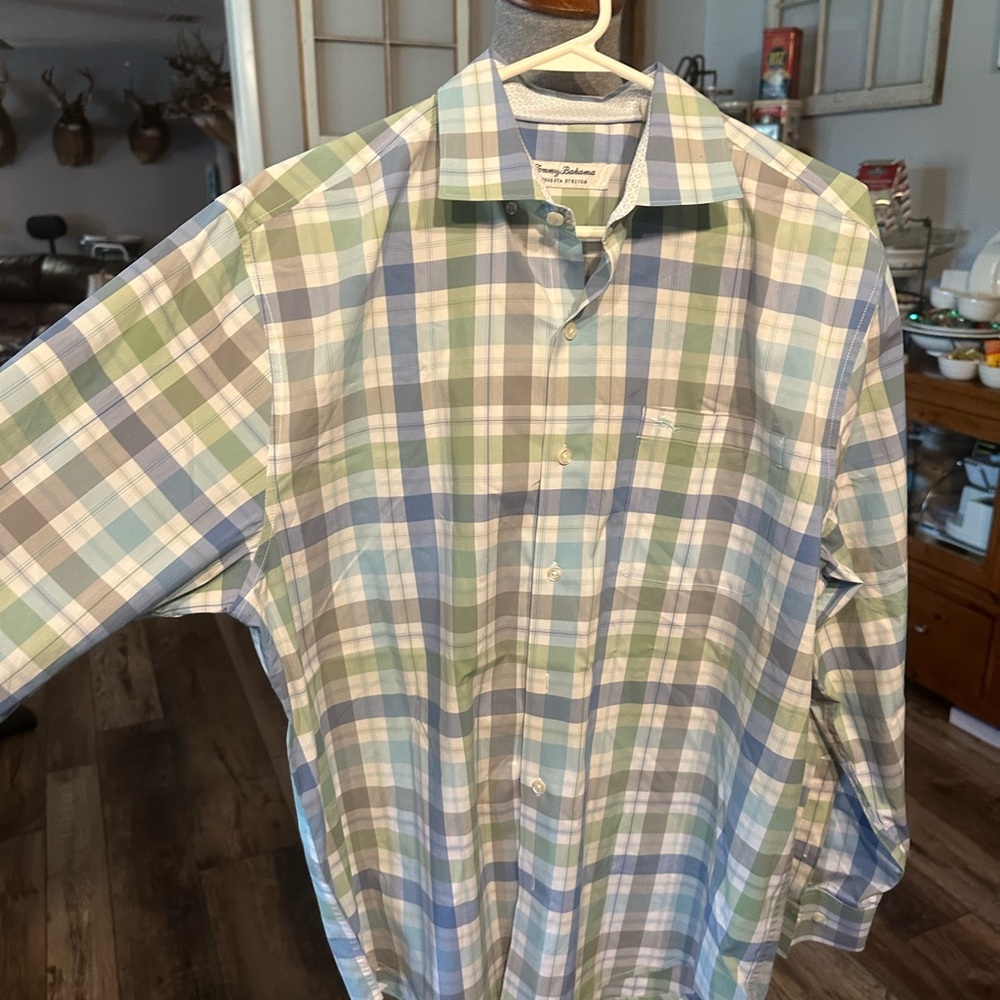Tommy Bahama Green and Blue Casual Button Down Shirt